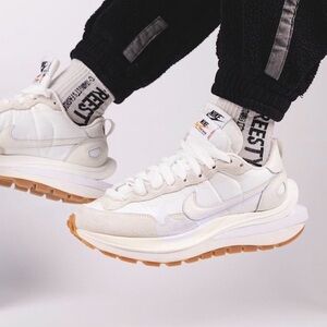 Sacai x Nike - VaporWaffle Sail, Size 6